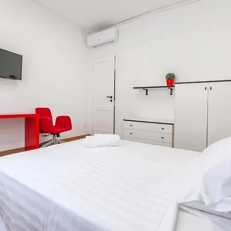 Δωμάτια σε οικογενειακή κατοικία Amaapartment *